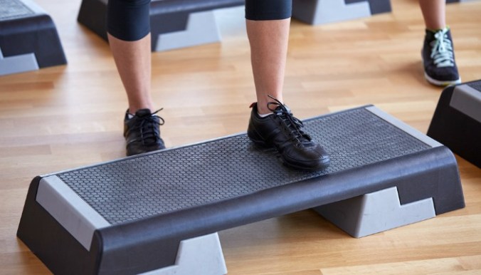 step-aerobics
